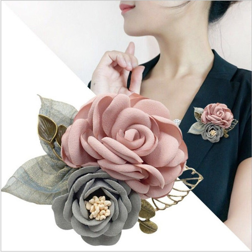 Broche De Flores De Rosas Artificiales