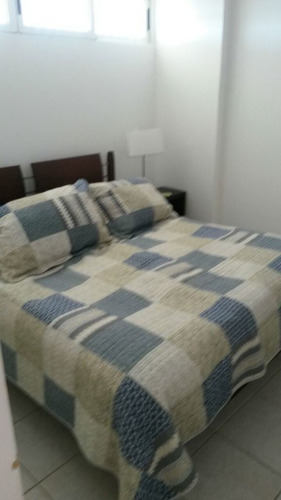 Imagen 3 de 12 de Apartamento Vacacional En Tucacas, Amoblado, Con Bella Vista Al Mar