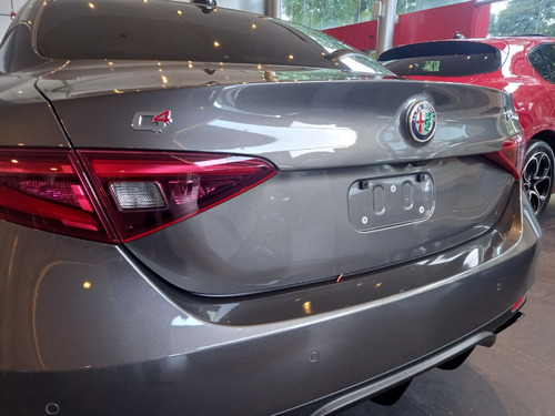 Alfa Romeo Giulia 2.0 280cv Veloce