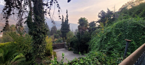 Casa En Venta De 7 Dorm. En Lo Barnechea