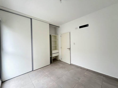 Lomas De Manantiales Duplex De 3 Dormitorios 3 Baños Patio