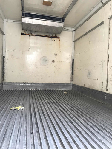 Ford Cargo 815e Baú Refrigerado