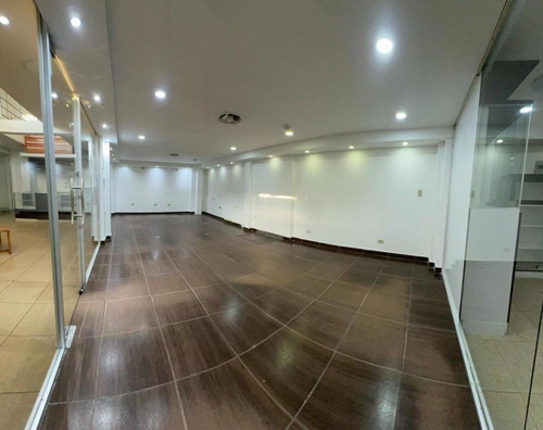 S.c Alquiler Local Comercial Ubicado En Cc Casa Los Magos