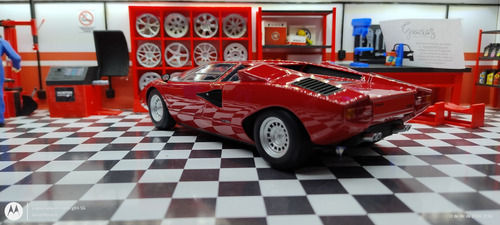 Lamborghini Countach Lp400 Kyosho , Escala 1 18, Rojo (Usado)
