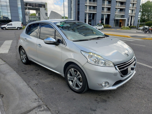 Peugeot 208 Feline Pack Cuir 2014