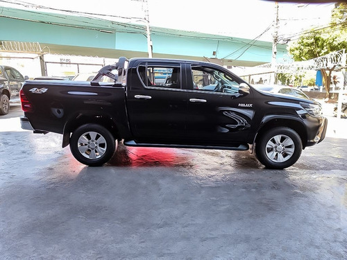 Imagem 11 de 15 de Toyota Hilux 2.8 Srv 4x4 Cd 16v