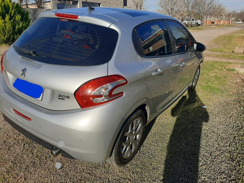 Imagen 9 de 9 de Peugeot 208 1.6 Allure Nav Tiptronic 2016