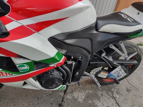 Imagen 4 de 7 de Honda Moto De Pista