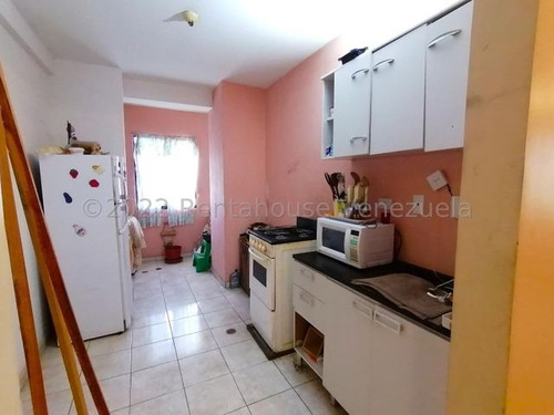 Imagen 14 de 30 de Apartamento En Venta En Cabudare Estado Lara. Centrico Y Zona Muy Tranquila. Cod # 22-27497 Para Mayor Informacion Comunicate Conmigo! 412-1498654 Profesional Inmobiliario Katty Vasquez Rentahouse Rah