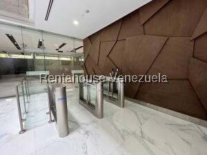 Moderna Oficina En Alquiler En Los Naranjos Del Cafetal
