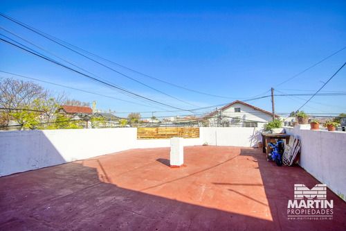 Venta En Block 2 Locales Y 1 Vivienda. Excelente Zona Comercial.