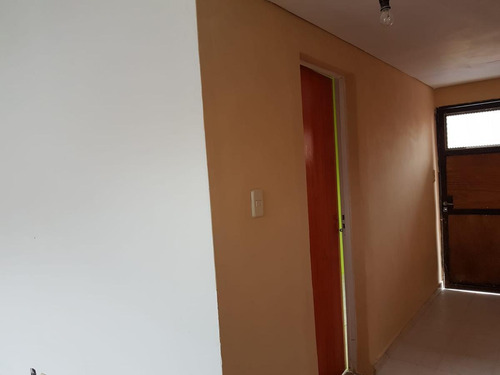 Imagen 7 de 16 de Venta Casa 3 Amb En Parque 132 Viviendas F. Varela