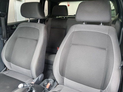 Imagem 5 de 8 de Volkswagen Polo 2013 1.6 Vht Sportline Total Flex 5p