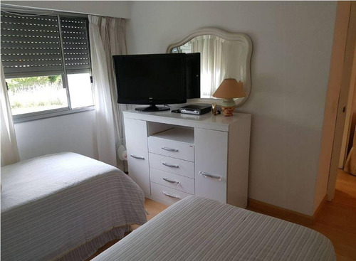 Departamento - Playa Mansa