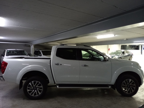 Imagen 8 de 15 de Nissan Frontier 2.3 Le Cd 4x4 At 2022