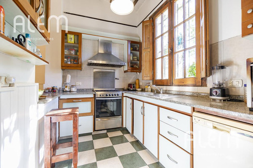 Casa Tipo Chalet Inglés En José Marmol