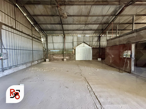 Se Arrienda Galpon-bodega En Plena Carretera De Curicó