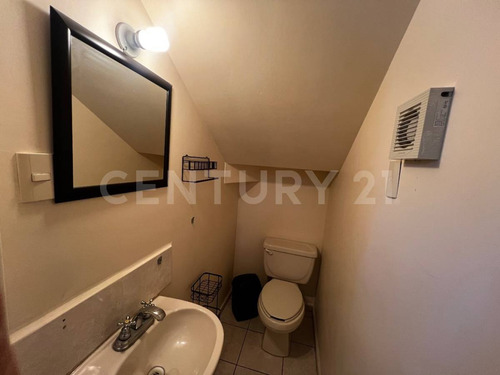 Casa En Venta En Residencial Dalias, San Luis Potosí, Slp.