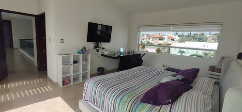Hermosa Residencia Con Acabados De Lujo