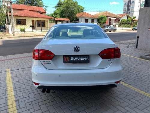 Jetta 2.0 Comfortline Automatico Rodas 20 Interno Bege