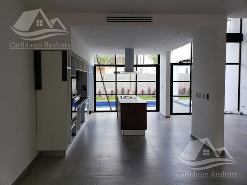 Imagen 2 de 18 de Casa En Venta En Lagos Del Sol Cancun N-abt1249