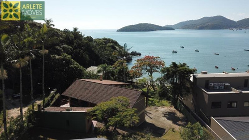 Imagem 2 de 15 de Casa No Bairro Centro Em Porto Belo Sc - 707