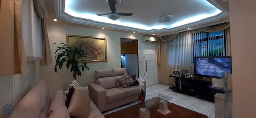 Casa Com 3 Dorms, Embaré, Santos - R$ 750 Mil, Cod: 18317 - V18317