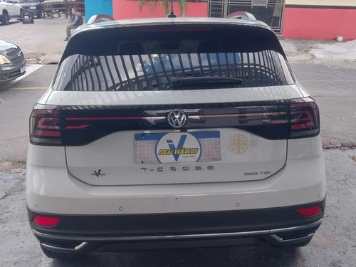 Volkswagen T-Cross 1.0 200 TSI TOTAL FLEX COMFORTLINE AUTOMÁTICO