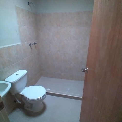 Imagen 9 de 9 de Casa En Venta Roca De La Ensenada Obra Gris Segunda Calle Ksanchez