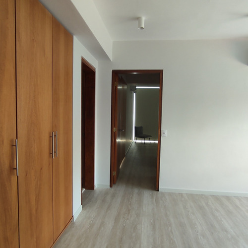 Apartamento En Alquiler - Urb. La Castellana