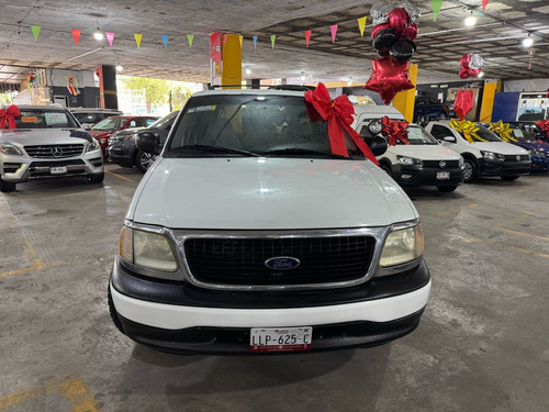 Ford Expedition 4.6 Xlt 4x2 Mt