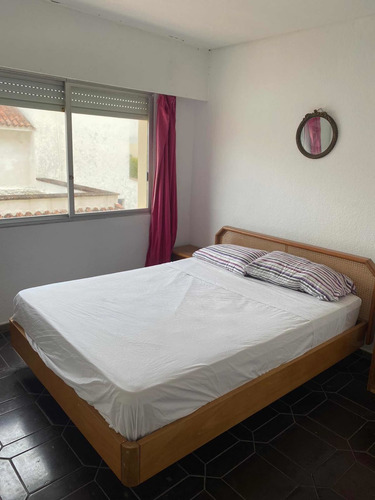 Se Vende Apartamento Frente Al Mar De 2 Dormitorios