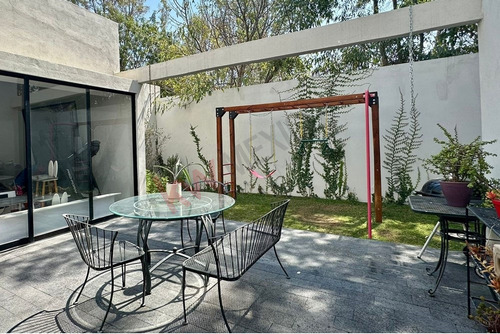 Venta Casa En Jurica Campestre Con Recámara En Planta Baja Con Baño Completo
