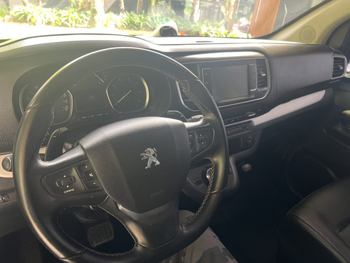 Peugeot Traveller Blindada Rb2