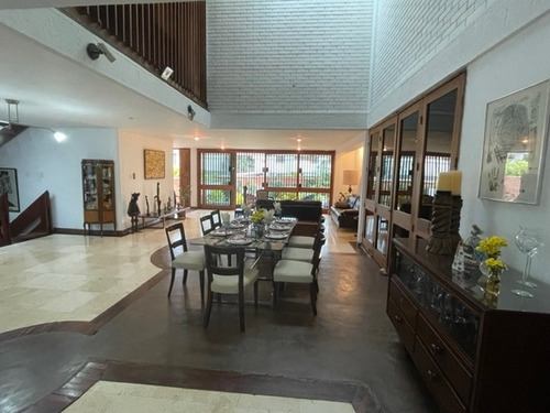 Imagen 11 de 30 de Se Vende Casa 750m2 7h+2s/8b+2s/2p Prados Del Este 0005