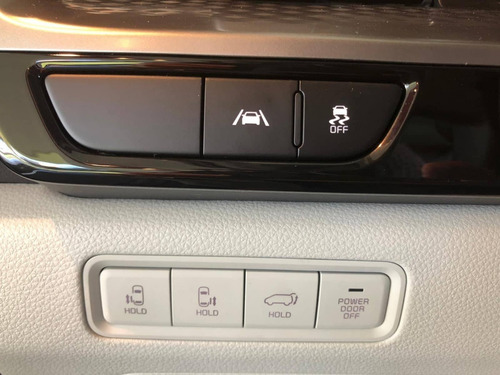 Kia Carnival 8 Pasajeros Motor 3.5 Extra Full Divina