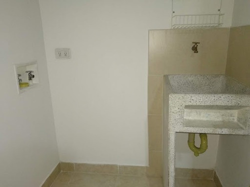 Apartaestudio En Arriendo Cumbres 473-9063