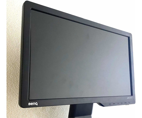 Monitor Benq Led 16 Pulgadas Vga + Cables Wide º3 Gta 1 Año Negro (Reacondicionado)