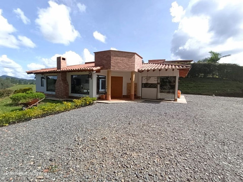 Se Vende Casa Campestre En El Retiro