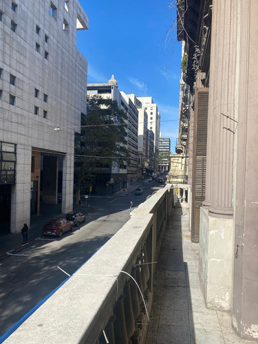 Imagen 3 de 18 de Oportunidad - Casa De Altos Con Gran Potencial Muy Proxima Plaza Independencia