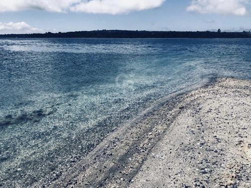 Isla Chaullin Helvecia, Orilla De Playa, Calbuco.