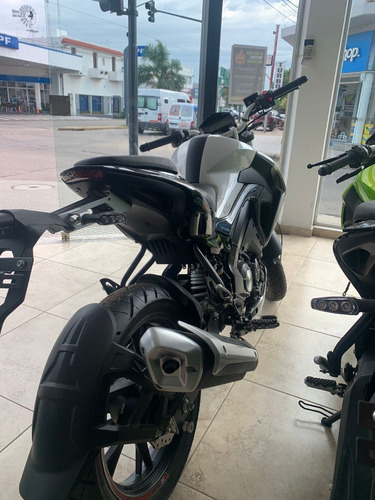 Imagen 11 de 15 de Benelli 180 S