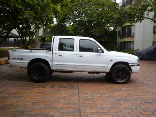 Mazda B2600 2.6 B26dc3