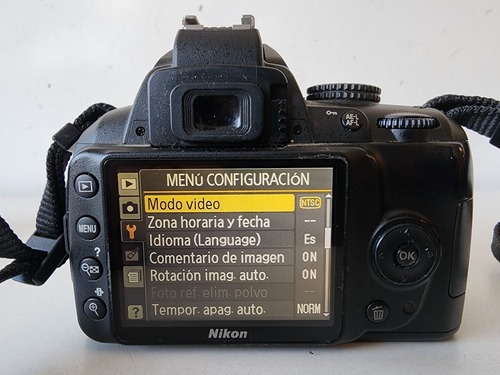 Imagen 5 de 8 de Cámara Nikon D3000 Dslr + Cargador - 10500 Disparos