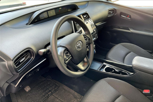 Toyota Prius 1.8 Base Cvt