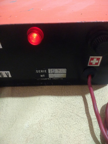 Cargador De Baterias Antiguo 6 Y 12v 15amp A Probar No Envio (Usado)