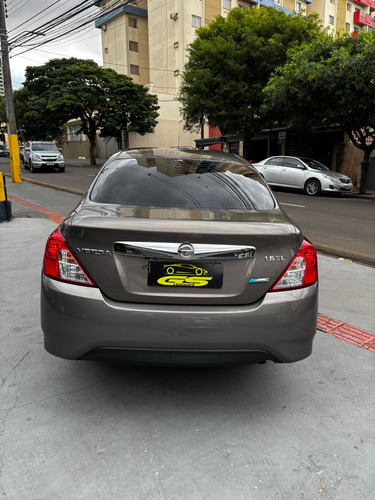 Nissan Versa 1.6 16v Sl Aut. 4p