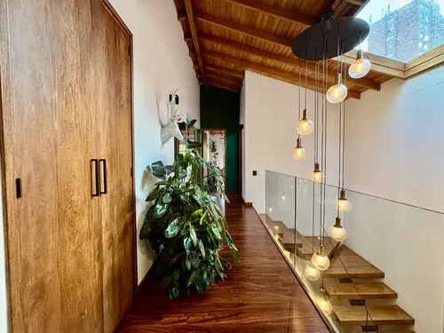 Casa En Venta En Poblado - El Campestre. Cod V4122