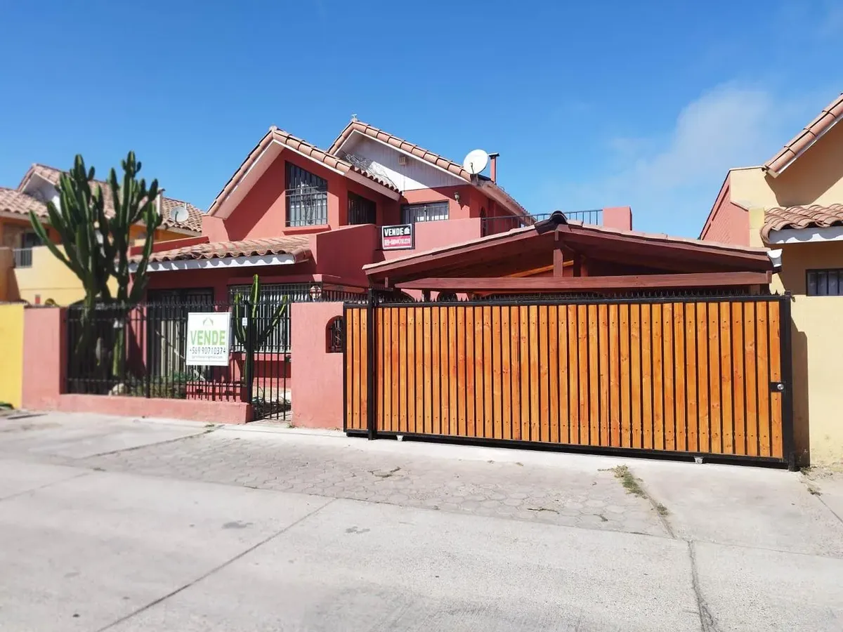 Imagen 1 de 22 de Casa En Sector Consolidado Y Con Excelente Conectividad