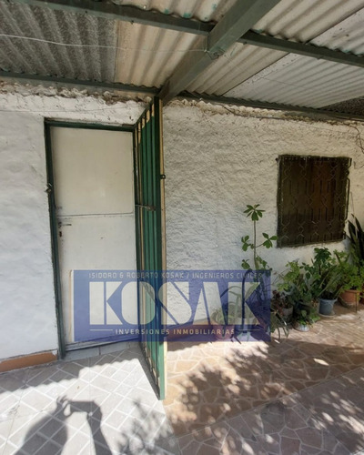 Venta Casa De 3 Dormitorios Y Apto. En Paso Carrasco A 2 Cuadras De Cam. Carrasco